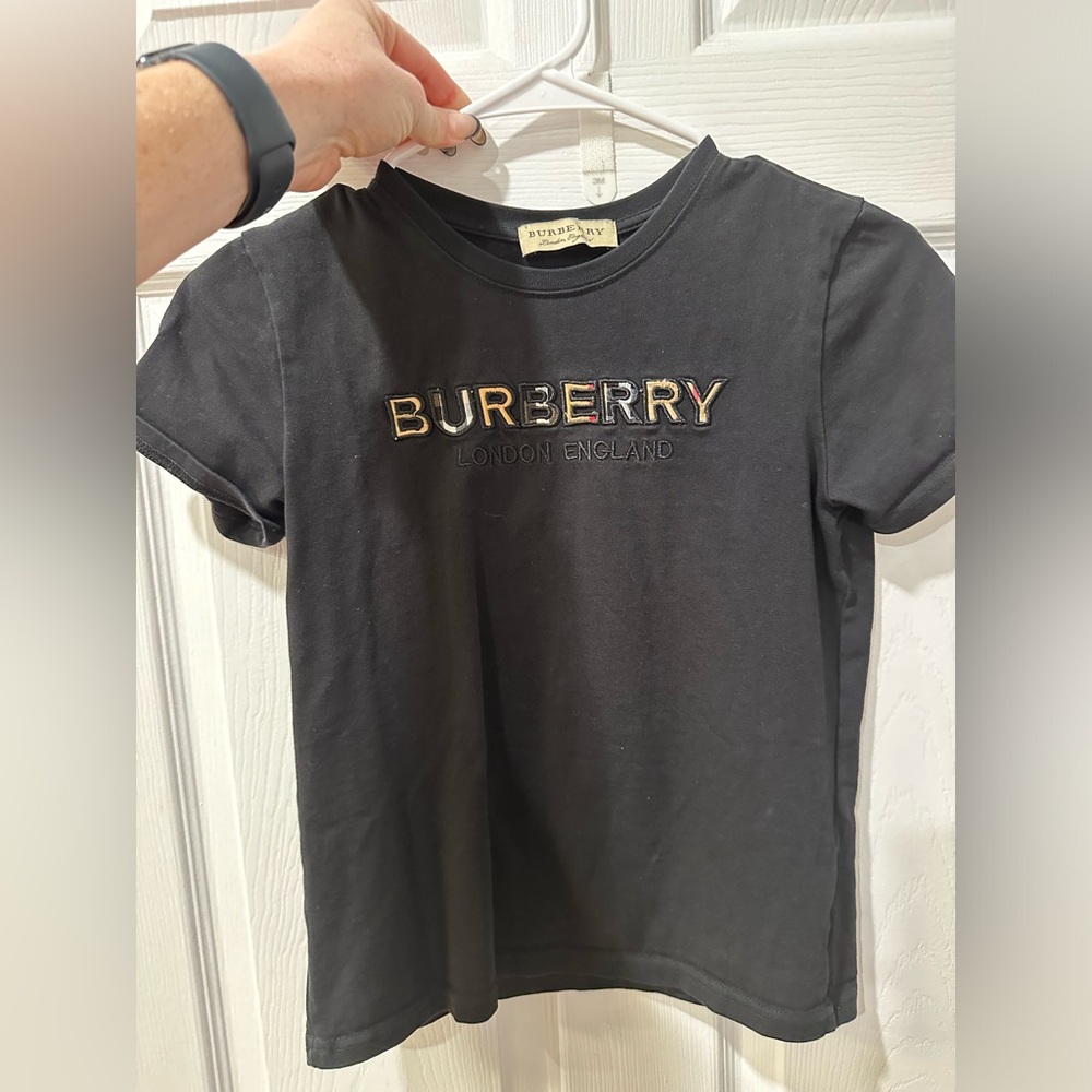 Burberry boys t shirt size small